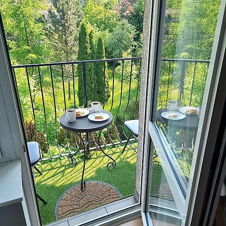 Apartament Deluxe Jelenia Góra Kültér fotó